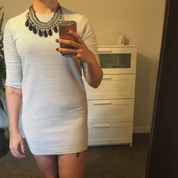 Zara Dress - Picture 4 of 4